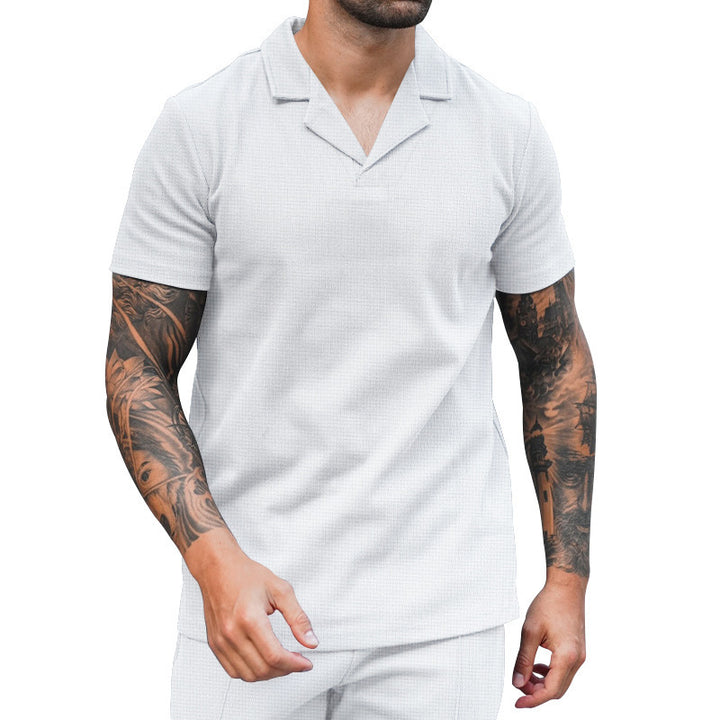 Short sleeve shirt for men with classic Henley collar and textured surface Lune London