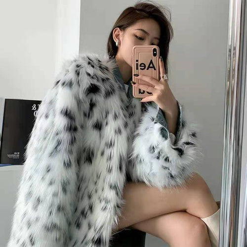 Ladies Trendy Faux Fur Jacket with Eye-Catching Pattern and Voluminous Fit Amarae