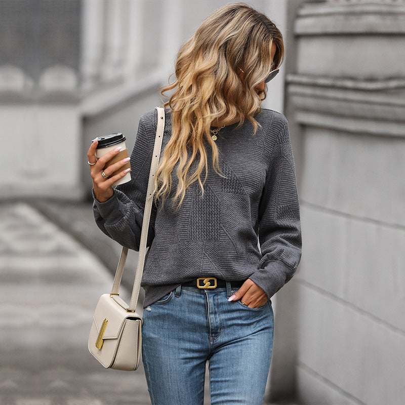 Casual knitted pullover for women with textured pattern Lune London