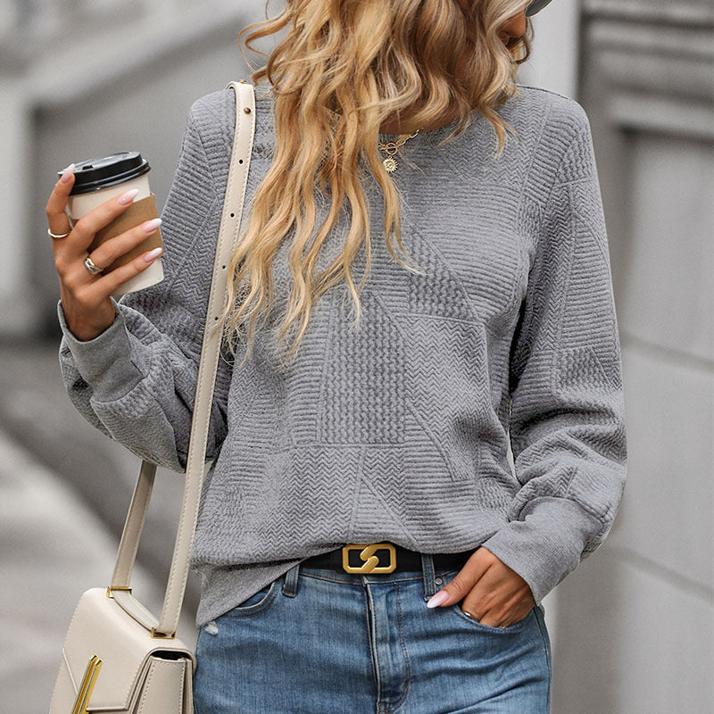 Casual knitted pullover for women with textured pattern Lune London