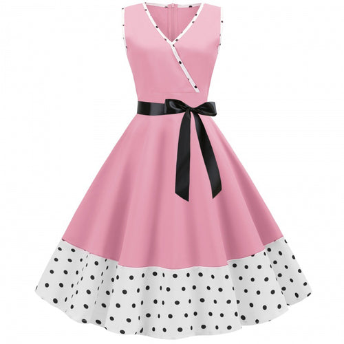 Robe évasée pour femme au style vintage avec un décolleté en V profond et une élégante ceinture à la taille Chic & Stil