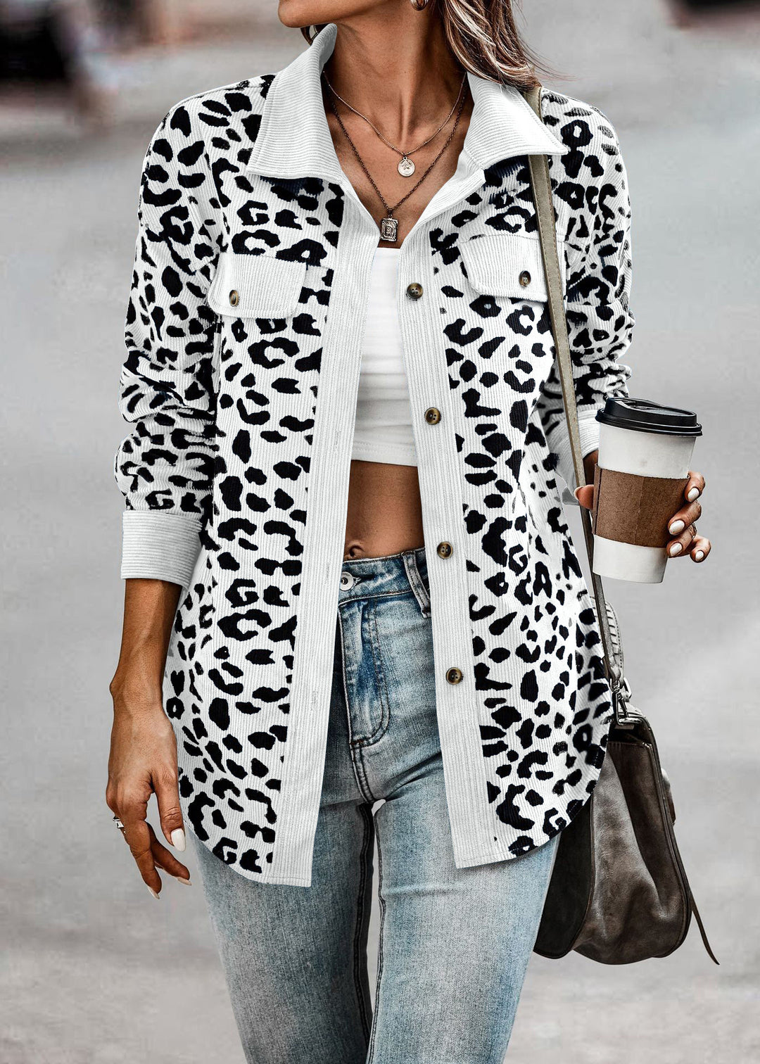 Leisure jacket for women with textured leopard print and practical pockets Lune London