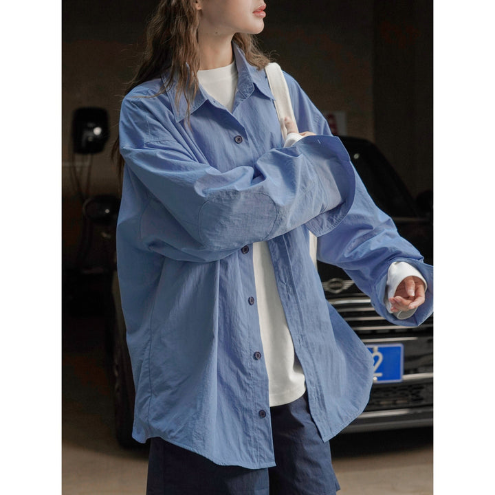 Women's Boxy-Field Shirt made of lightweight cotton twill with chest flap and dropped shoulder Amarae
