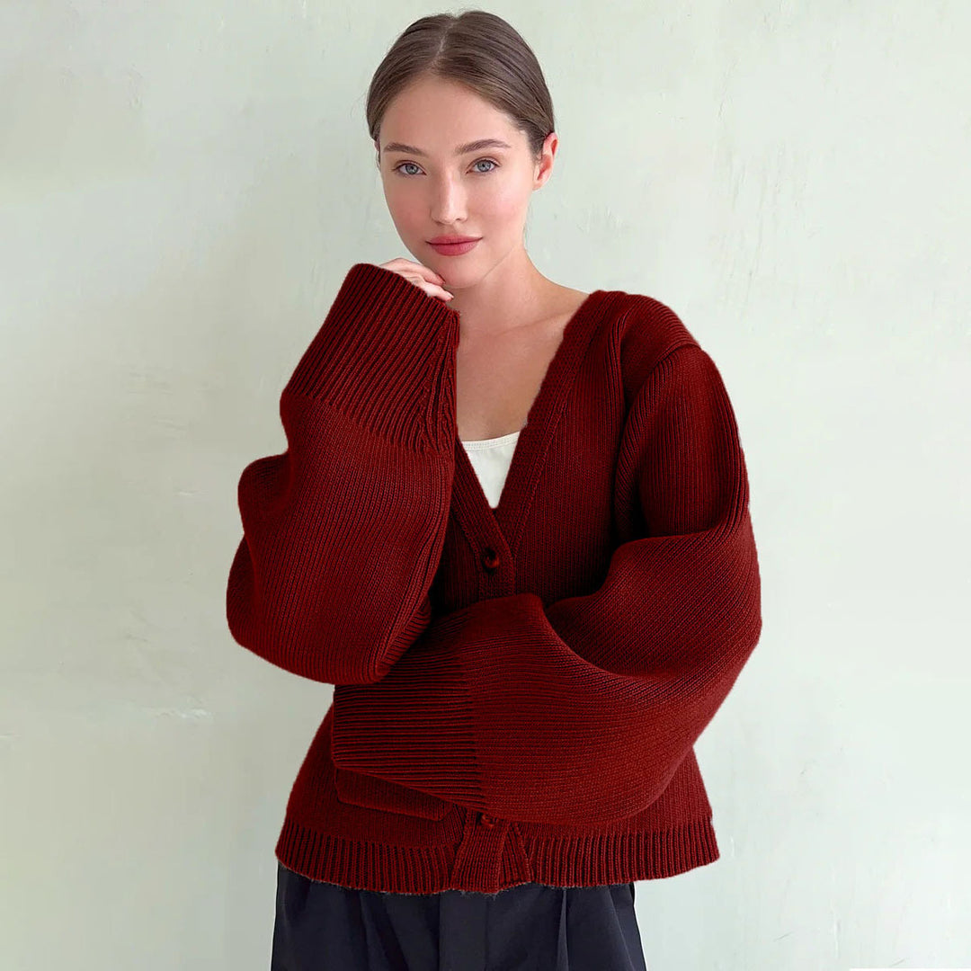 Ladies cardigan with wide sleeves and practical pockets Lune London