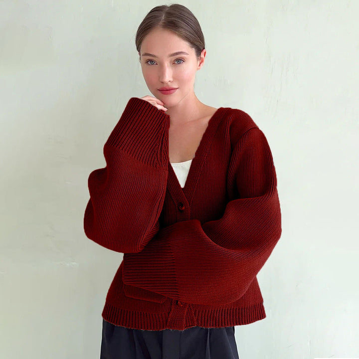Ladies cardigan with wide sleeves and practical pockets Lune London