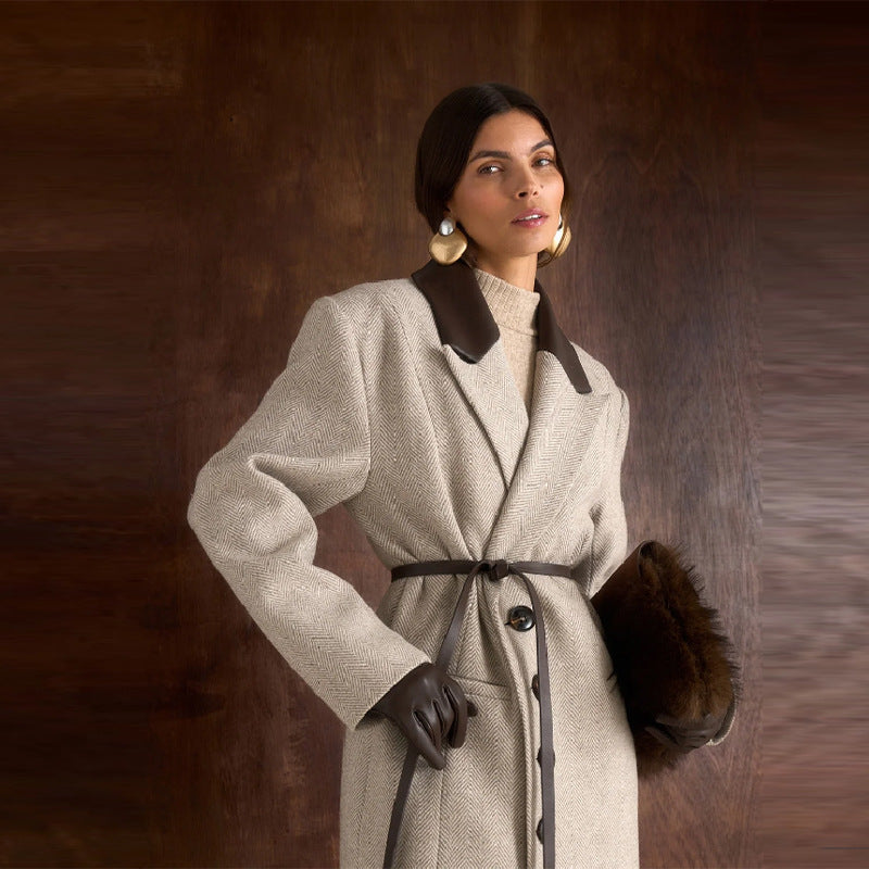 Manteau trench élégant pour femmes avec ceinture et col raffiné Chic & Stil