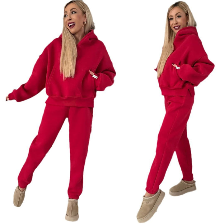 Women's hoodie and jogger set, relaxed fit and stylish design Lune London