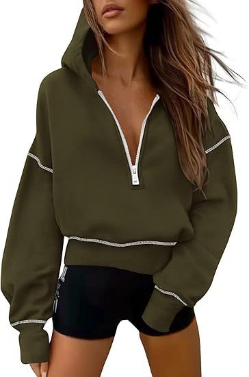 Casual hoodie for ladies with golden accents and high collar Lune London
