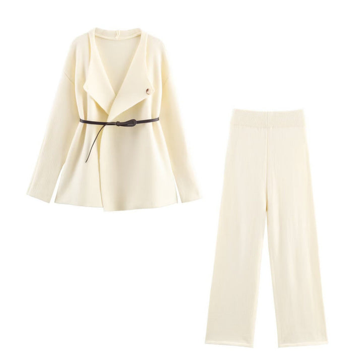 Elegant knitted set for women with fitted blazer and wide leg pants Lune London