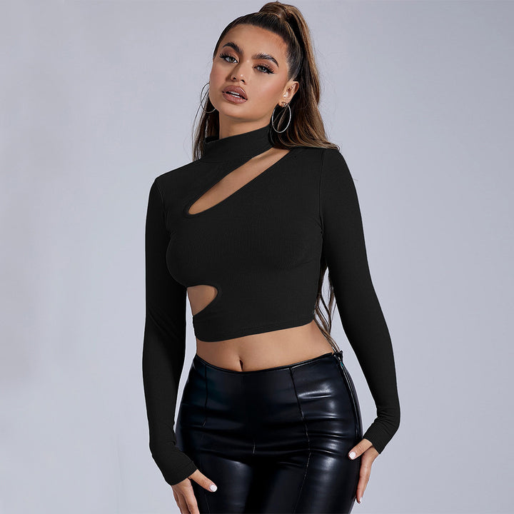Haut court à manches longues ajusté pour femmes avec découpe asymétrique Chic & Stil