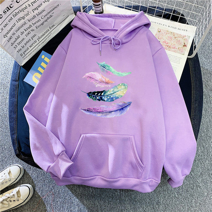 Women's hoodie with artistic feather motif Chic & Stil