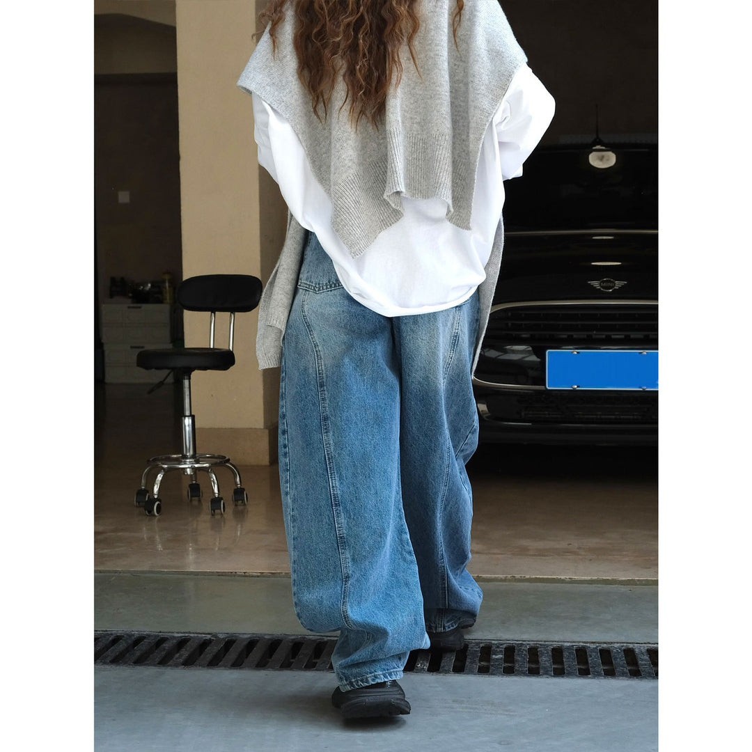 Women's Extra Wide Denim Pants with High Waist in Oversized Balloon Cut and Center Seam Amarae