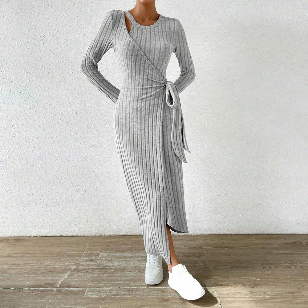 Robe portefeuille pour femmes avec de fines structures en côte et une coupe élégante Chic & Stil