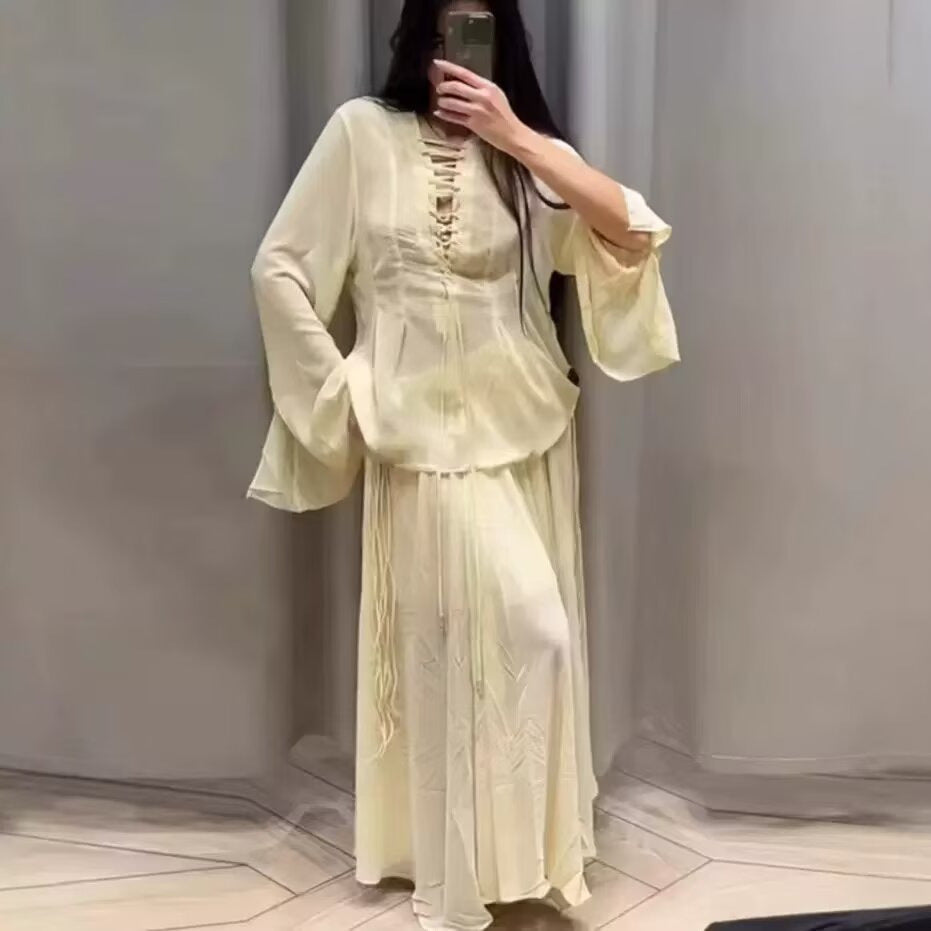Blouse pour femmes avec détail de dentelle élégant et manches larges Chic & Stil
