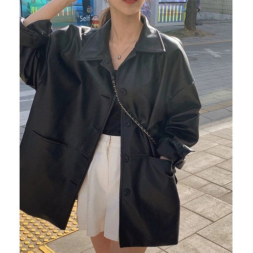 Women's fashionable long jacket made of high-quality artificial leather with practical pockets and a casual cut Chic & Stil