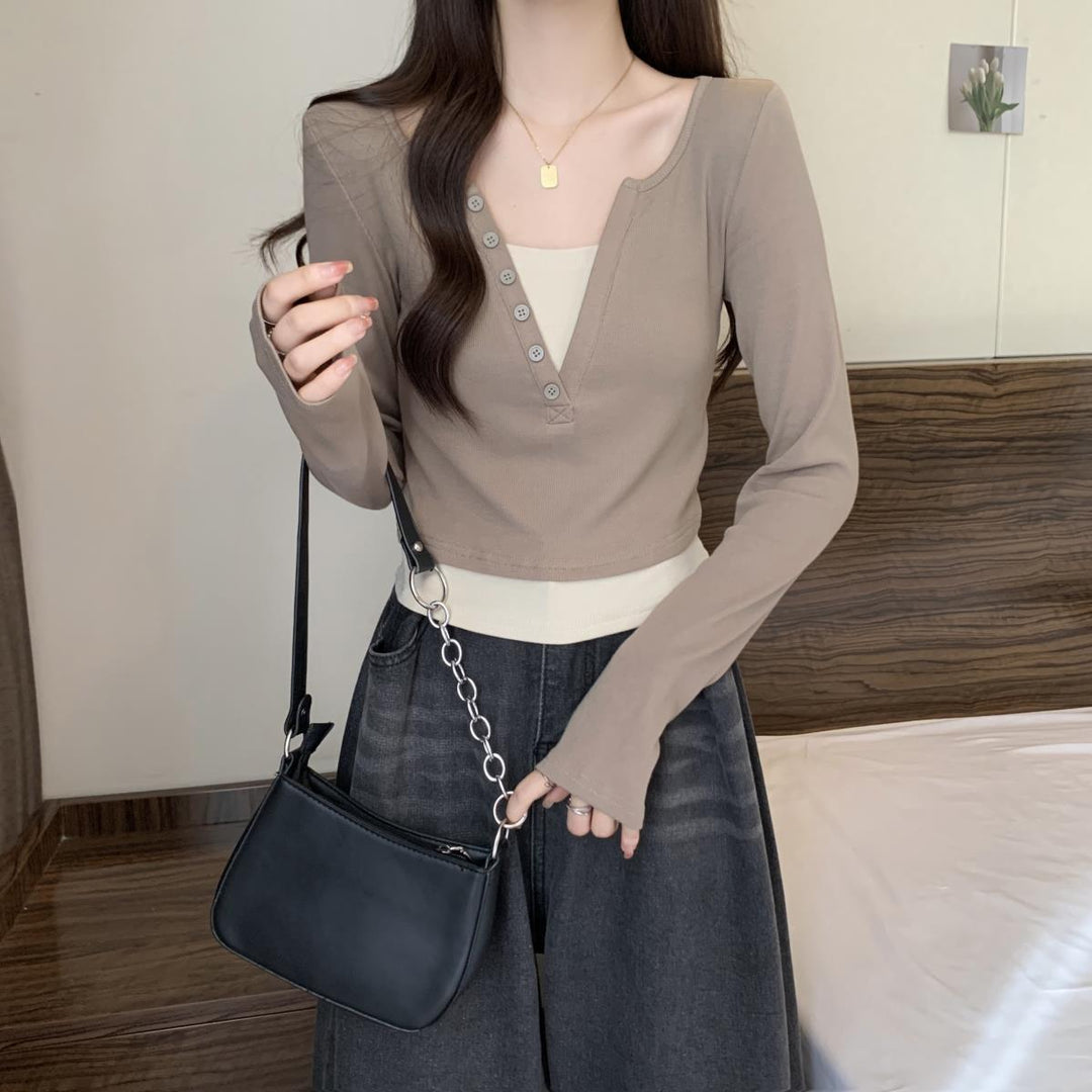 Chemise à manches longues pour femmes avec patte de boutonnage et col rond Chic & Stil