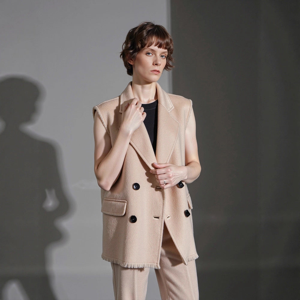 Gilet élégant et décontracté pour femmes avec double rangée de boutons Chic & Stil
