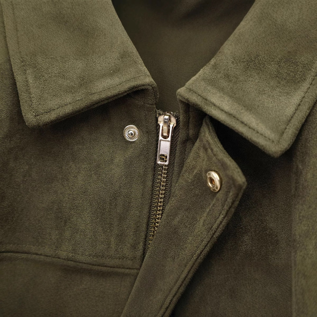 Veste blouson décontractée pour femmes en matériau doux et avec des détails modernes Chic & Stil