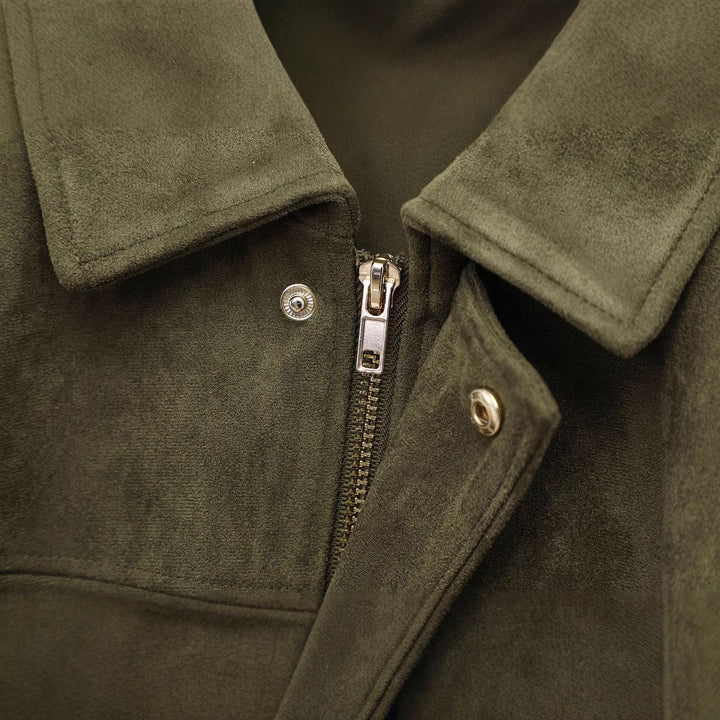 Veste blouson décontractée pour femmes en matériau doux et avec des détails modernes Chic & Stil