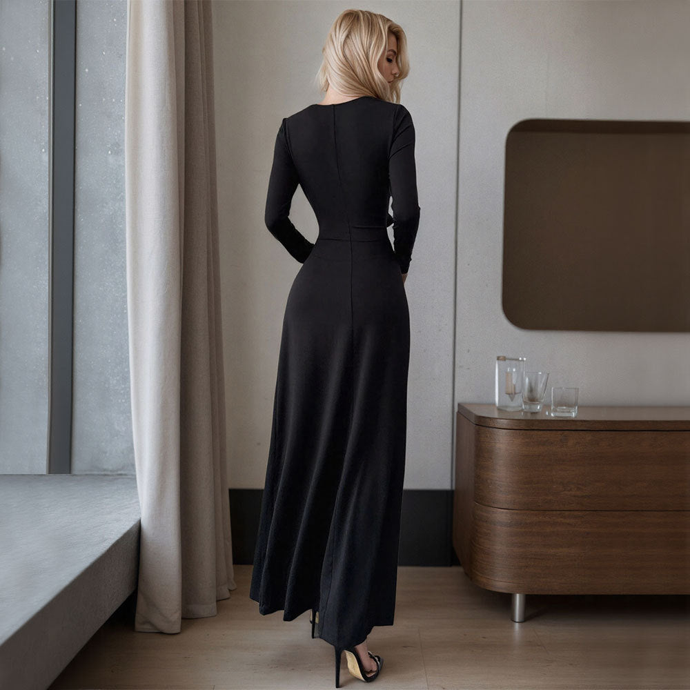 Robe maxi femme avec découpes latérales et drapés élégants Chic & Stil
