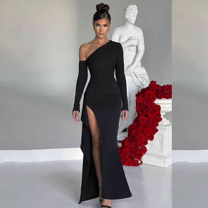 One-shoulder evening dress with high slit Lune London