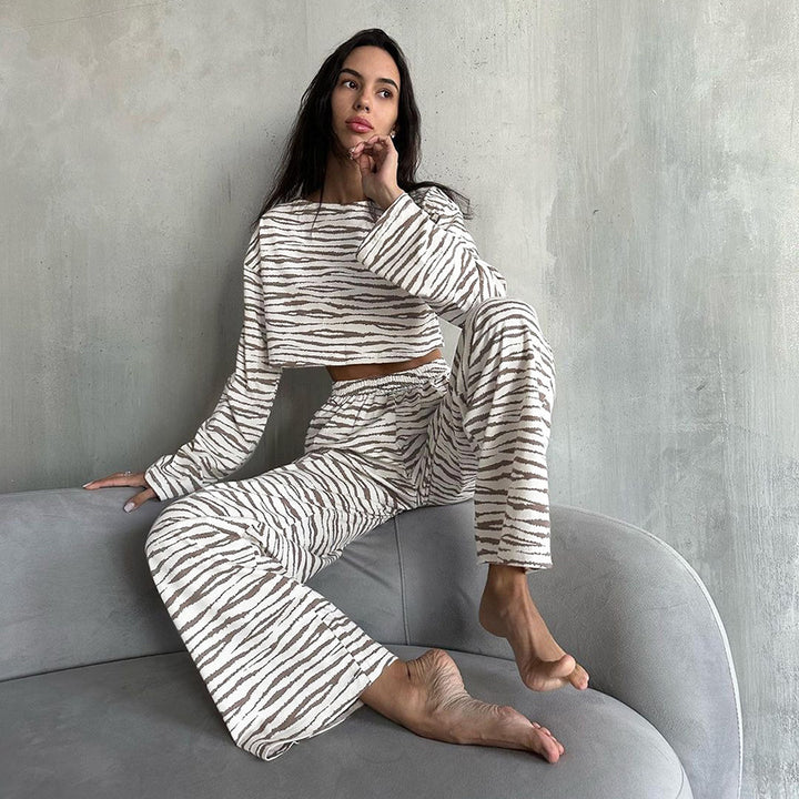 Chic and Stylish Women's Leisure Set