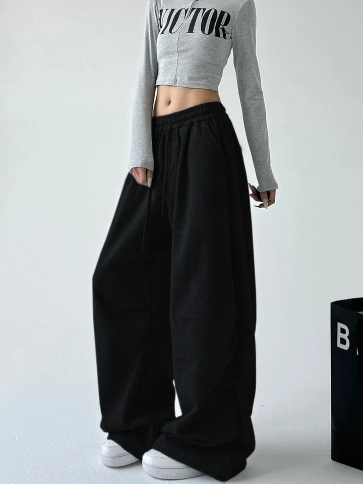 Casual women's jogger pants, loose with elastic waistband and drawstring Chic and Style