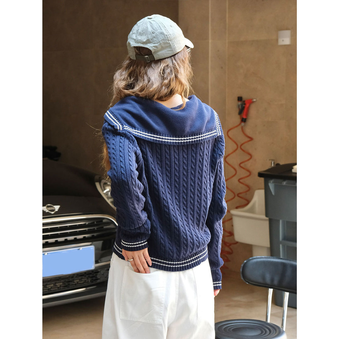 Women's short-cut braid-knit cardigan with hood collar and contrast edges Amarae