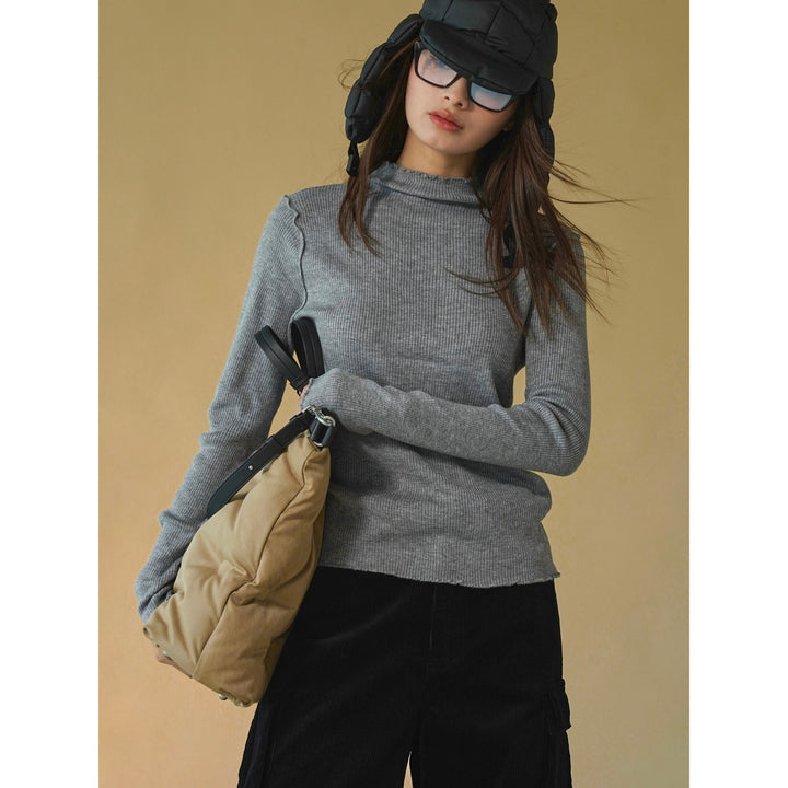 Women Fitted Ribbed Long Sleeve with Short Stand-Up Collar and Fine Wave Edge