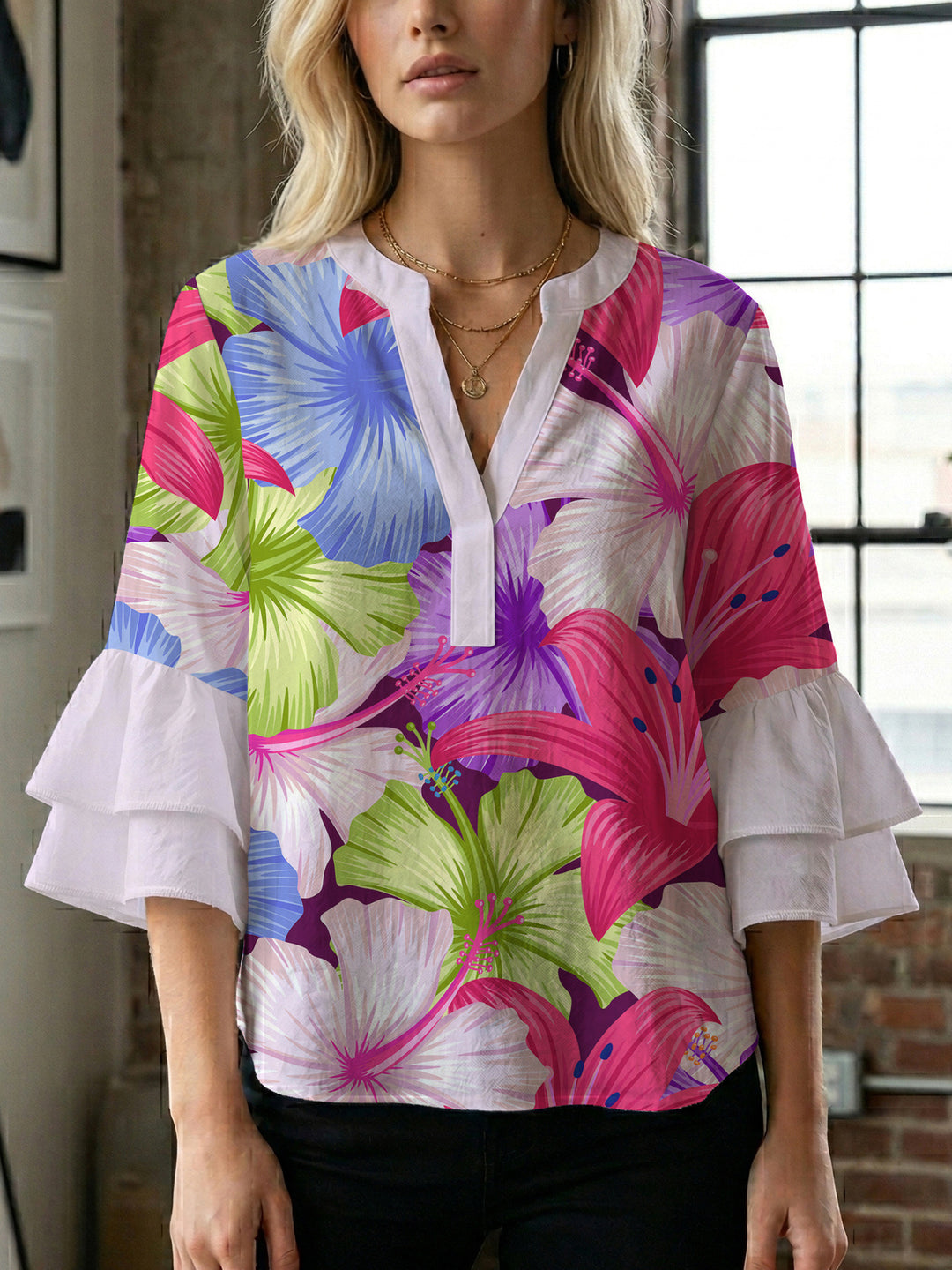 Women's blouse shirt with voluminous sleeves and floral pattern Lune London