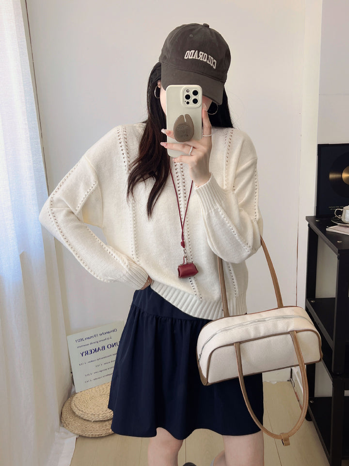 Pull en tricot épais pour femmes avec des détails structurels modernes et une coupe décontractée Chic & Stil