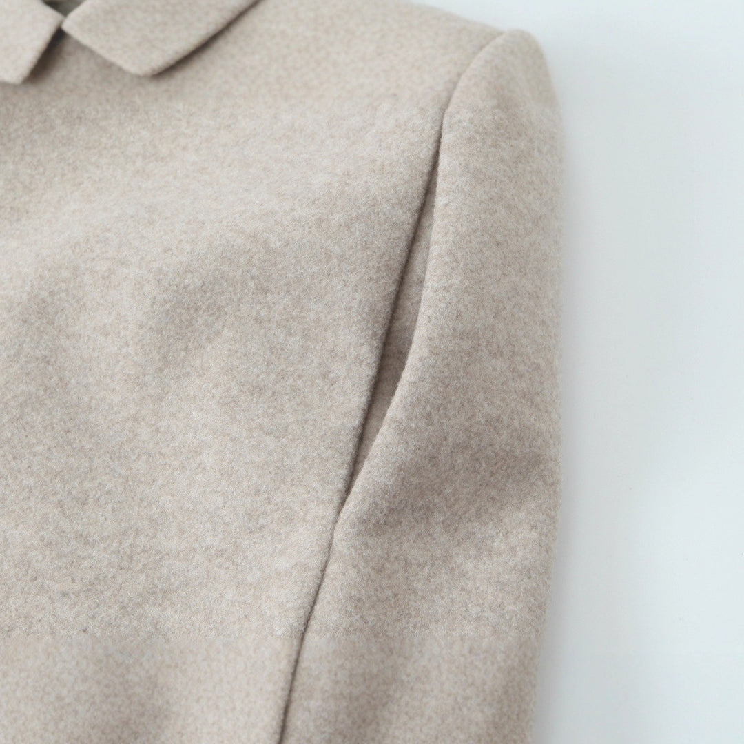 Women's Short-Cut Oversized Wool Blend Coat with Wide Shawl Collar Amarae