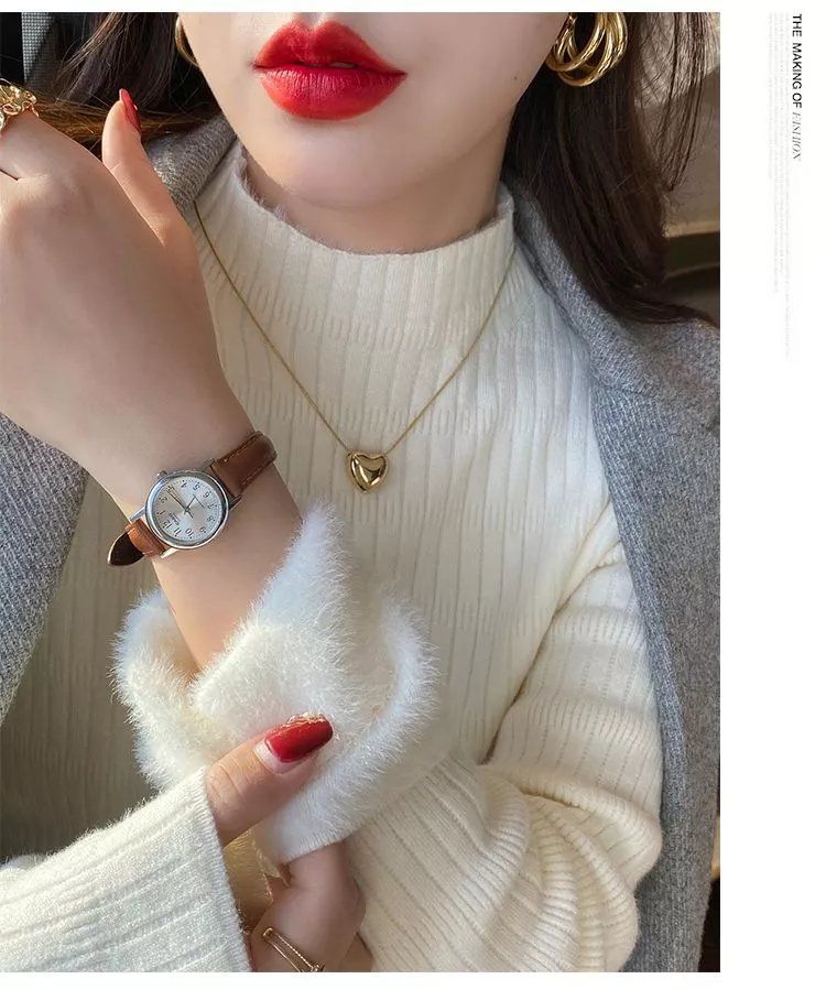 Montre élégante pour femmes avec bracelet en cuir fin et cadran classique Chic & Stil