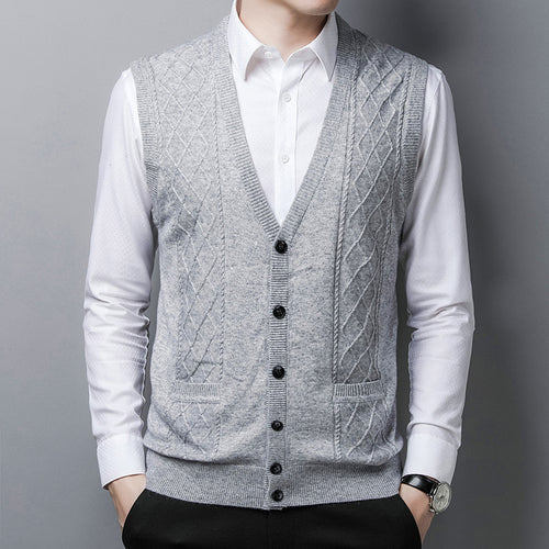 Elegant knitted vest for men with diamond pattern and practical pockets Amarae