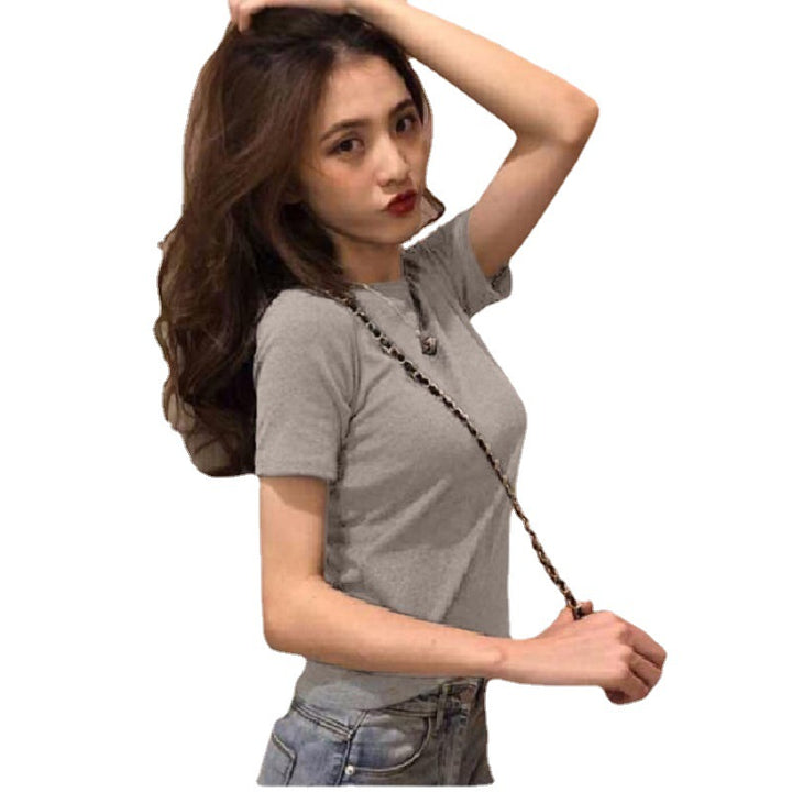 Women's fitted T-shirt with modern round neckline and stretchy fabric Lune London