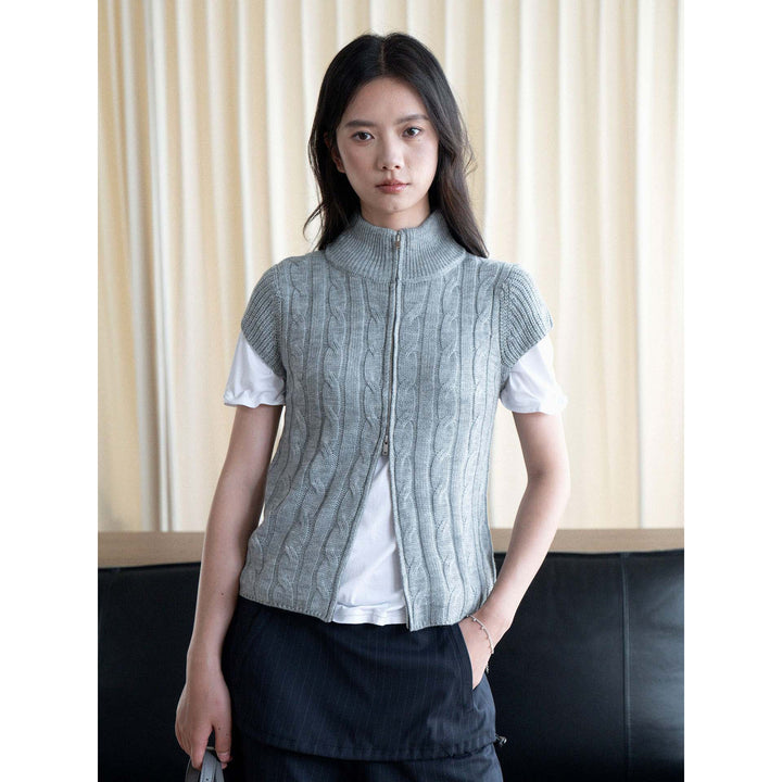 Women Short Cable Knit Zip Vest with Stand-Up Collar and Layering Silhouette Amarae