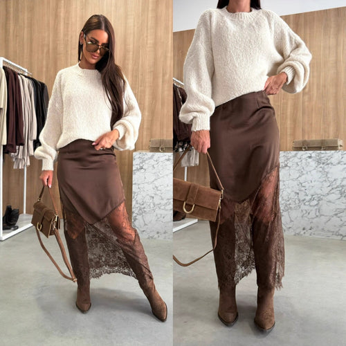 Jupe maxi élégante pour femmes avec finies en dentelle et drapé fluide Chic & Stil