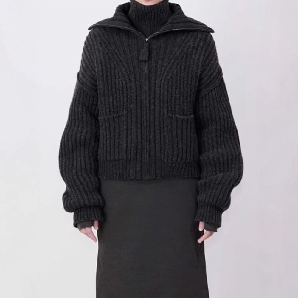 Pull en tricot épais pour femme avec col haut et poches pratiques Chic & Stil