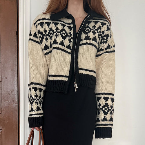 Women's cardigan with floral pattern and high collar Amarae