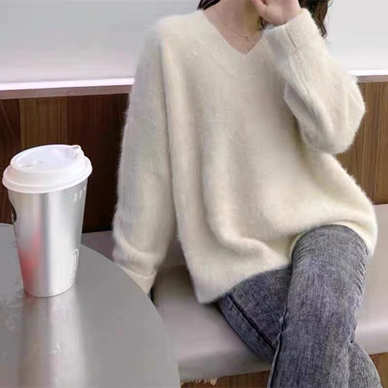 Pull féminin en mohair Chic & Stil à col en V pelucheux