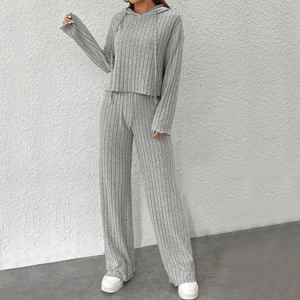 Ensemble en laine confortable pour femmes avec hoodie décontracté et pantalons larges Chic & Stil