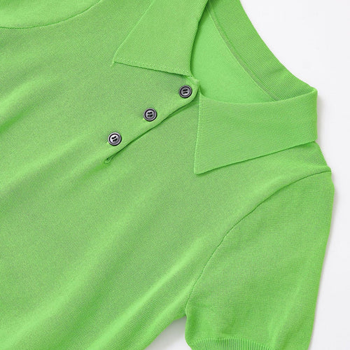 Chemise polo élégante à manches courtes pour femmes avec boutons classiques Chic & Stil