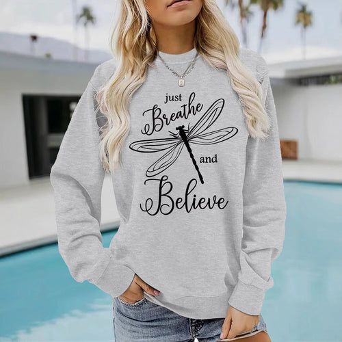 Sweat-shirt femme avec motif inspirant de cerf-volant et coupe décontractée Chic & Stil