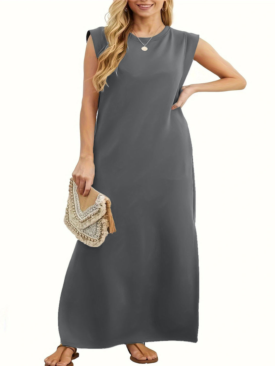 Casual maxi dress for women with short sleeve design Lune London