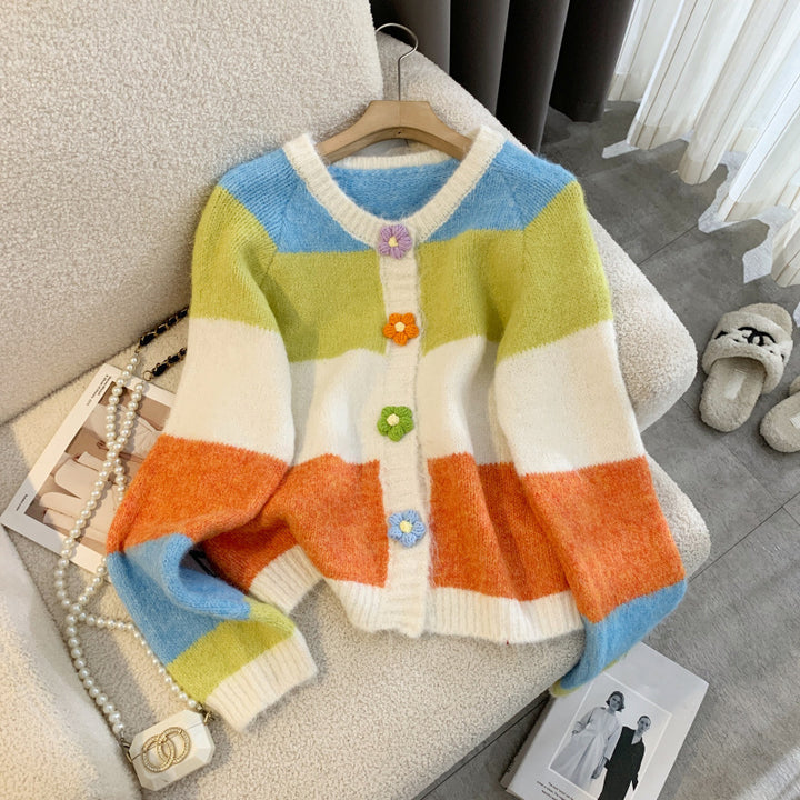 Cardigan pour femmes à motifs avec des détails de boutons colorés et une coupe décontractée Chic & Stil