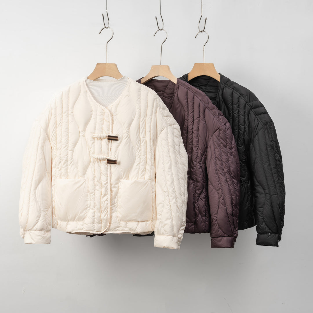 Quilted ladies' jacket with practical button closure and comfortable pockets Lune London
