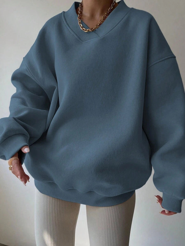 Women Oversized Sweatshirt with V-Neck and Wide Hem Lune London