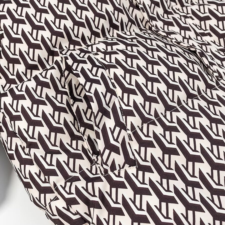 Veste matelassée pour femmes avec design graphique moderne Chic & Stil