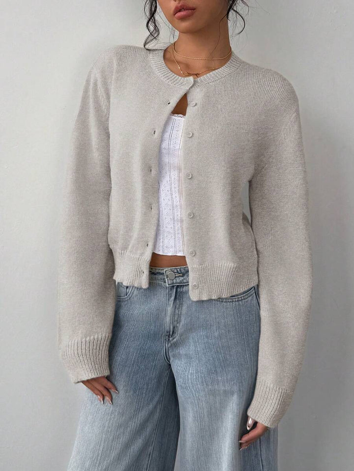 Cardigan pour femmes en coton doux avec détails en boutons Chic & Stil