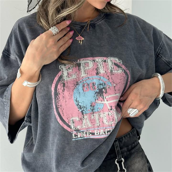 Oversized t-shirt for women with graphic print Lune London